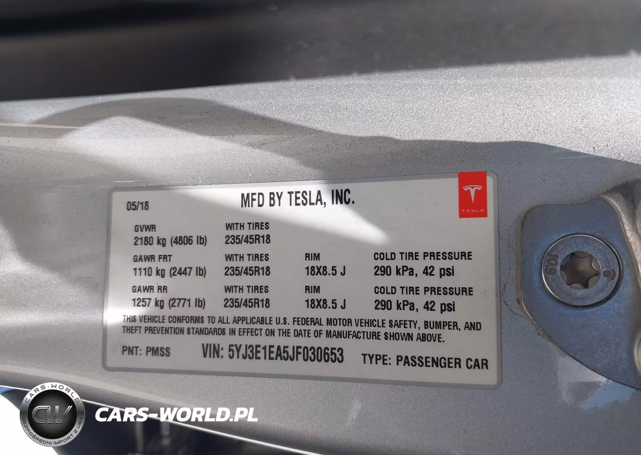 2018 Tesla Model 3 VIN:5YJ3E1EA5JF030653 - 9