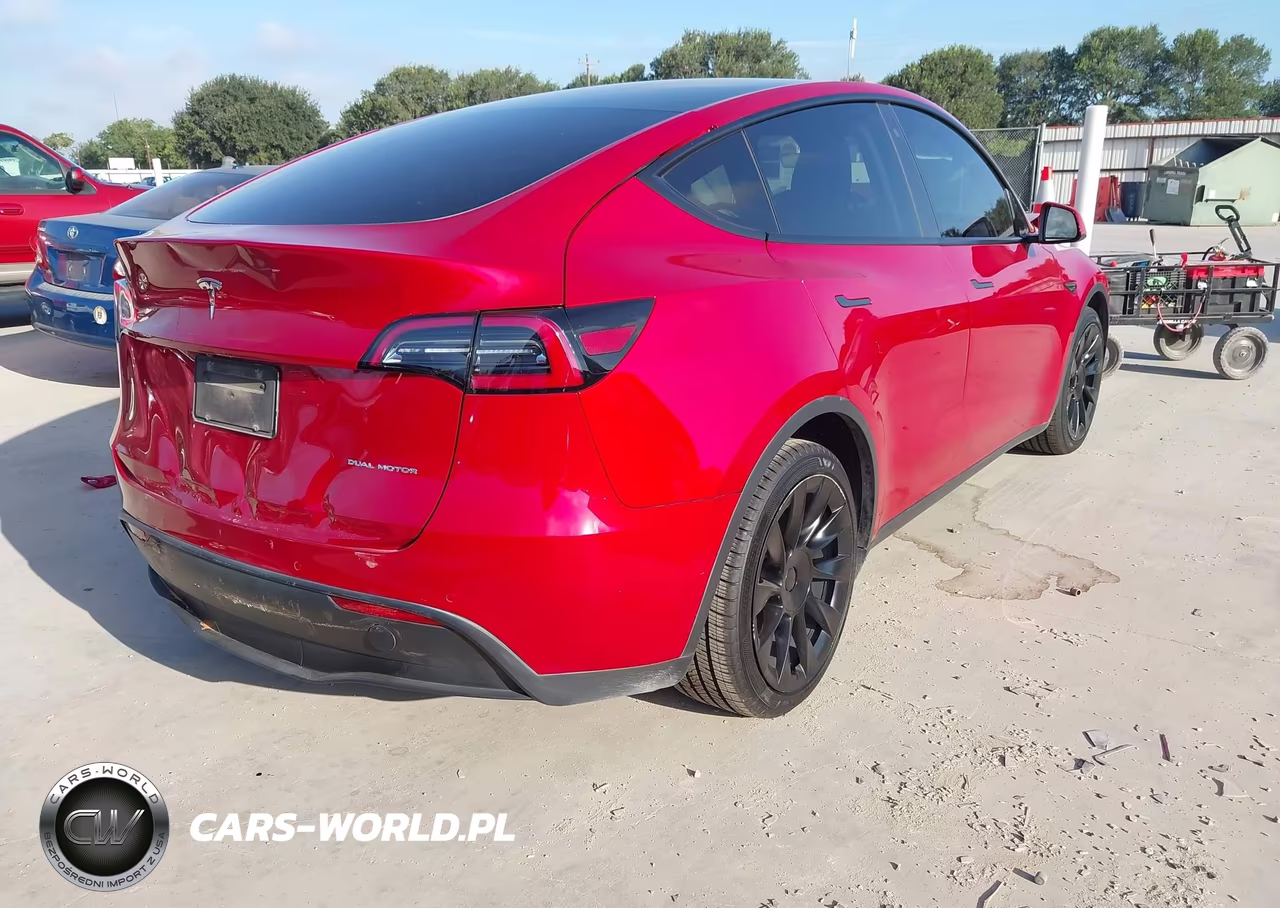 2020 Tesla Model Y Long Range Dual Motor All-Wheel Drive-Performance Dual Motor All-Wheel Drive VIN:5YJYGDEF9LF002130 - 4