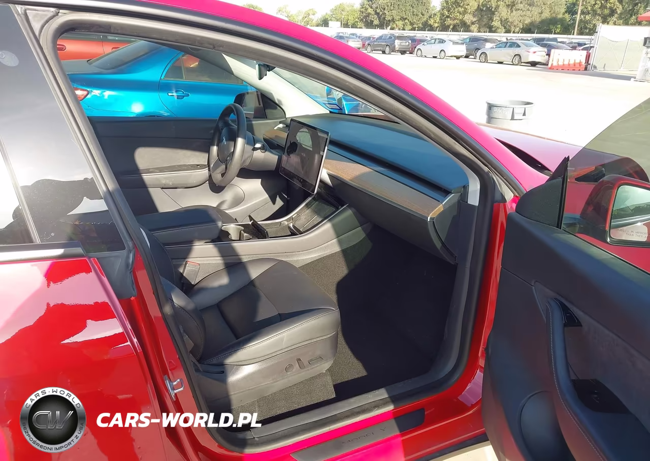2020 Tesla Model Y Long Range Dual Motor All-Wheel Drive-Performance Dual Motor All-Wheel Drive VIN:5YJYGDEF9LF002130 - 5