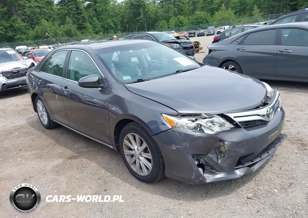 2013 Toyota Camry Xle – zdjęcie 1 z 16