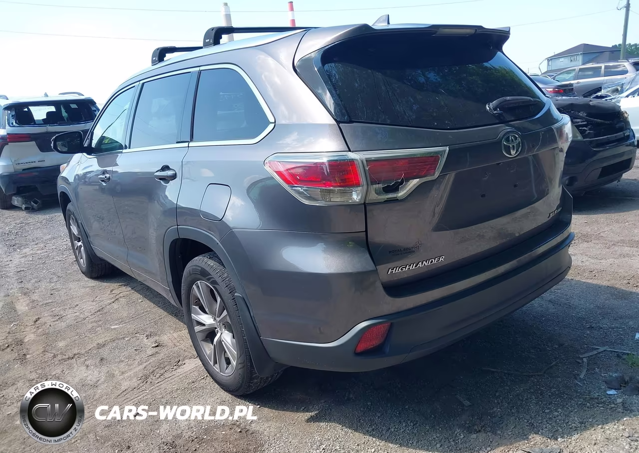 2014 Toyota Highlander Xle V6 VIN:5TDJKRFH4ES033944 - 3