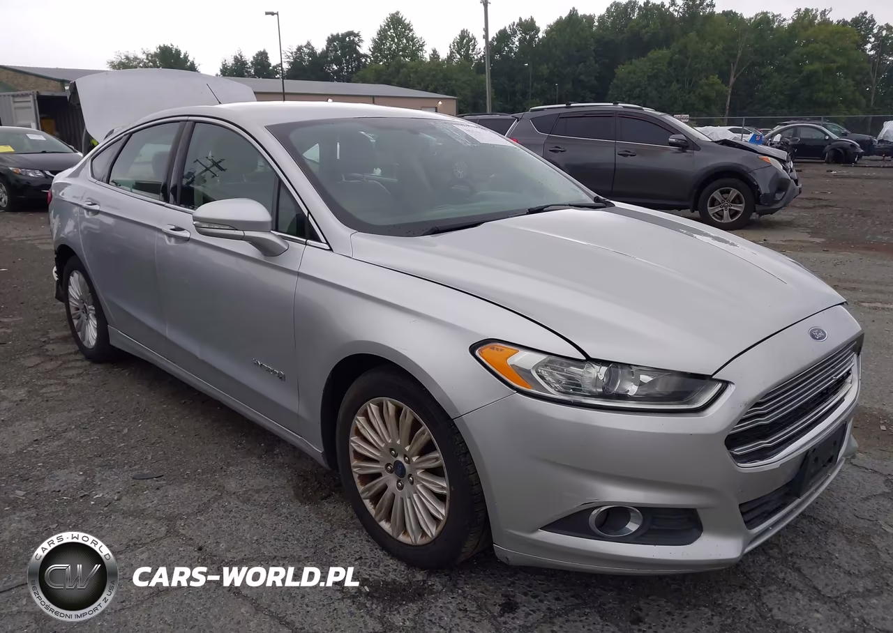 2015 Ford Fusion Hybrid Se – zdjęcie 1 z 16