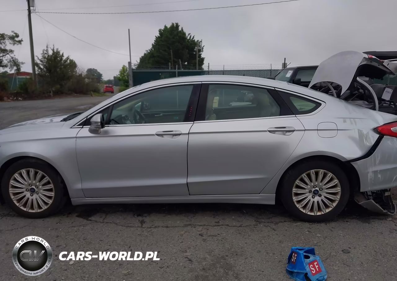 2015 Ford Fusion Hybrid Se VIN:3FA6P0LU7FR157740 - 14