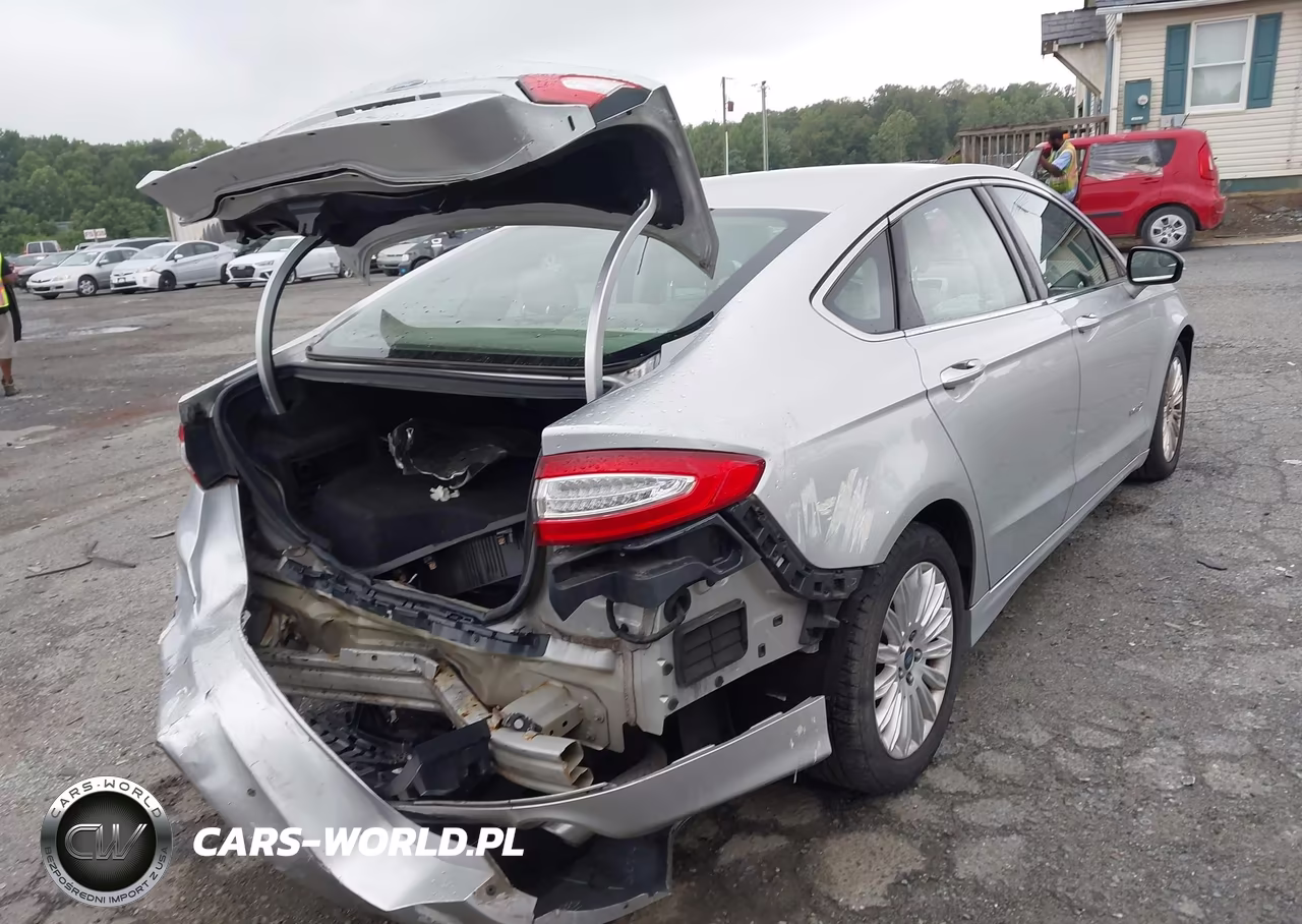 2015 Ford Fusion Hybrid Se VIN:3FA6P0LU7FR157740 - 4