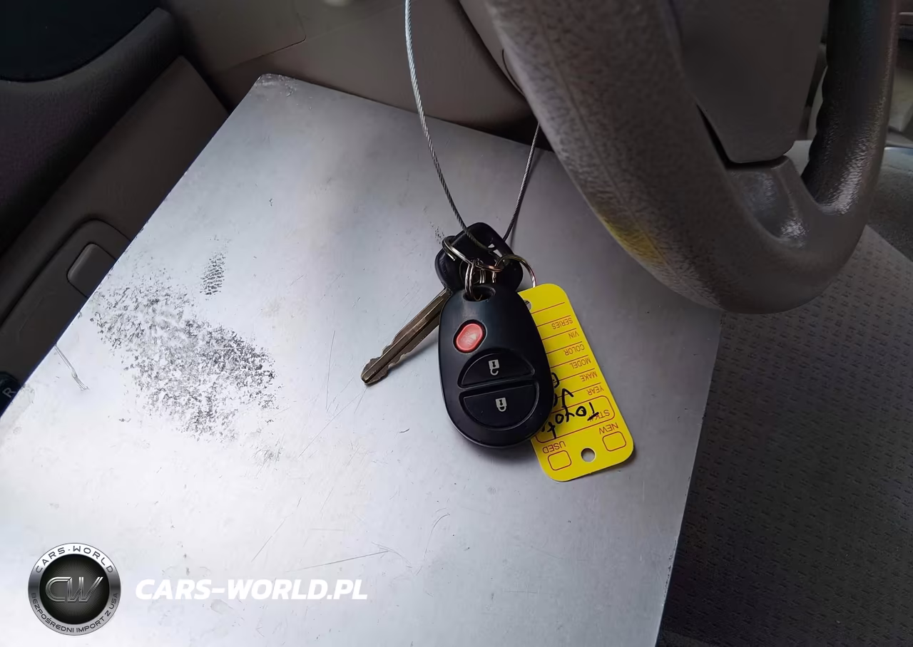 2008 Toyota Sienna Ce VIN:5TDZK23C78S139070 - 11