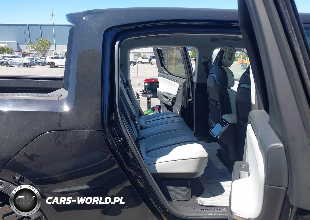 2023 Rivian R1T Adventure Quad Motor Large Pack VIN:7FCTGAAAXPN020981 - 8