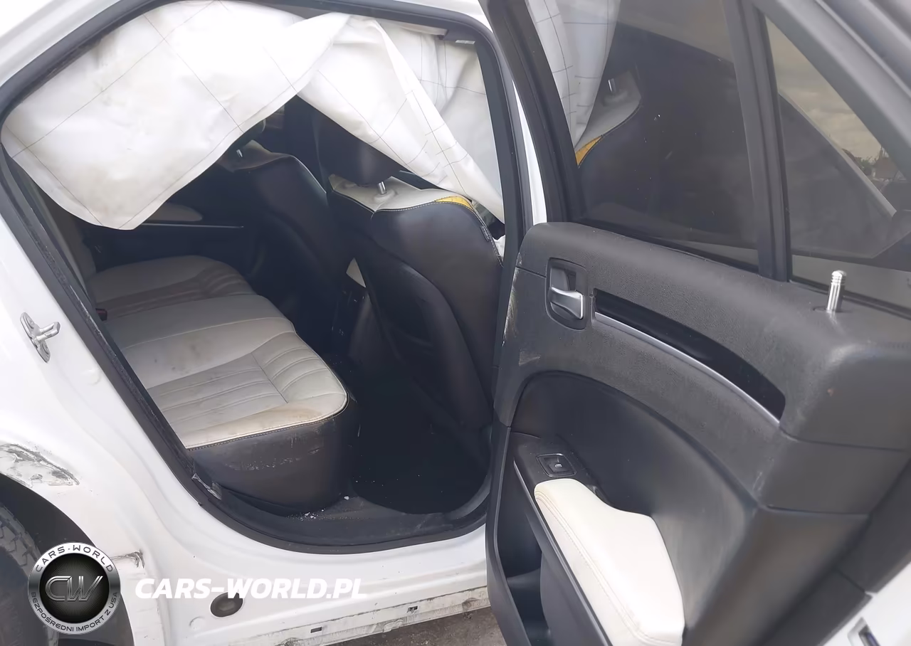 2020 Chrysler 300 300S Awd VIN:2C3CCAGG9LH180869 - 8