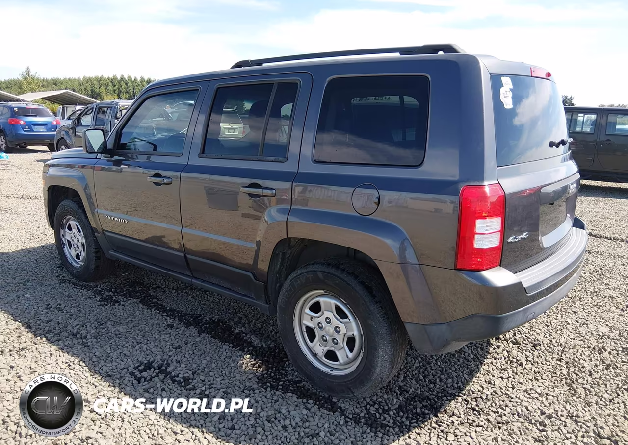 2016 Jeep Patriot Sport VIN:1C4NJRBB3GD702239 - 3