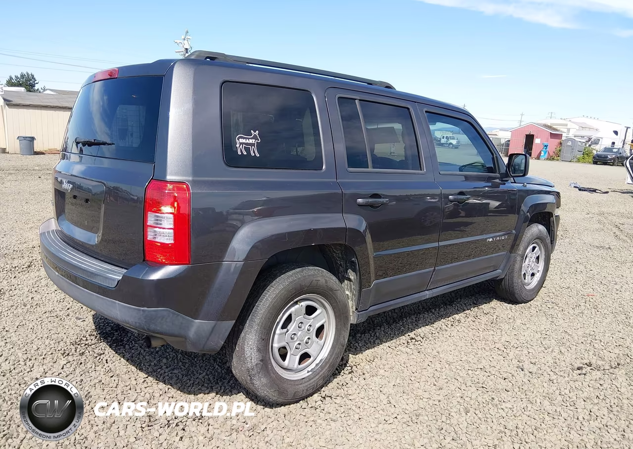 2016 Jeep Patriot Sport VIN:1C4NJRBB3GD702239 - 4