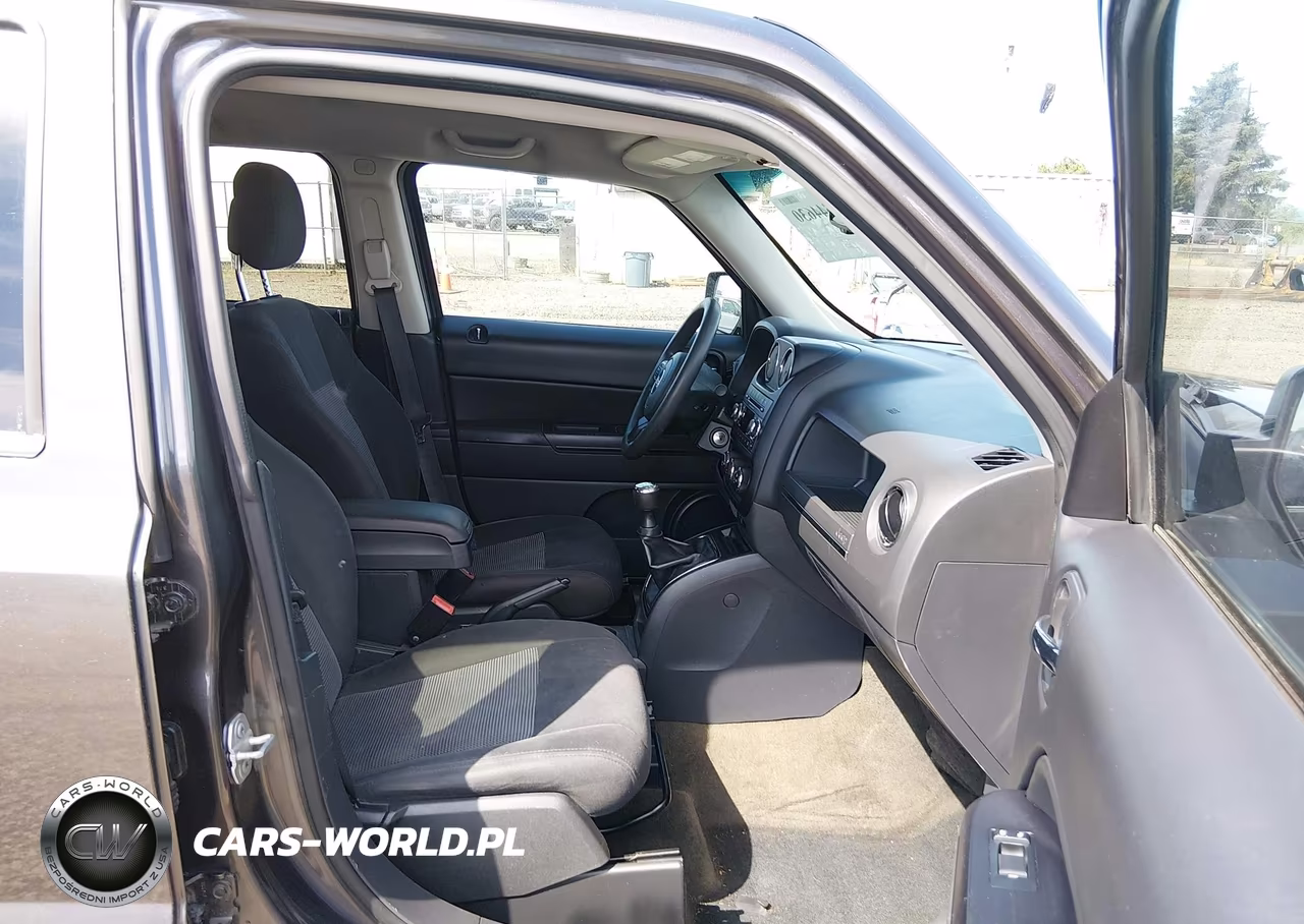 2016 Jeep Patriot Sport VIN:1C4NJRBB3GD702239 - 5
