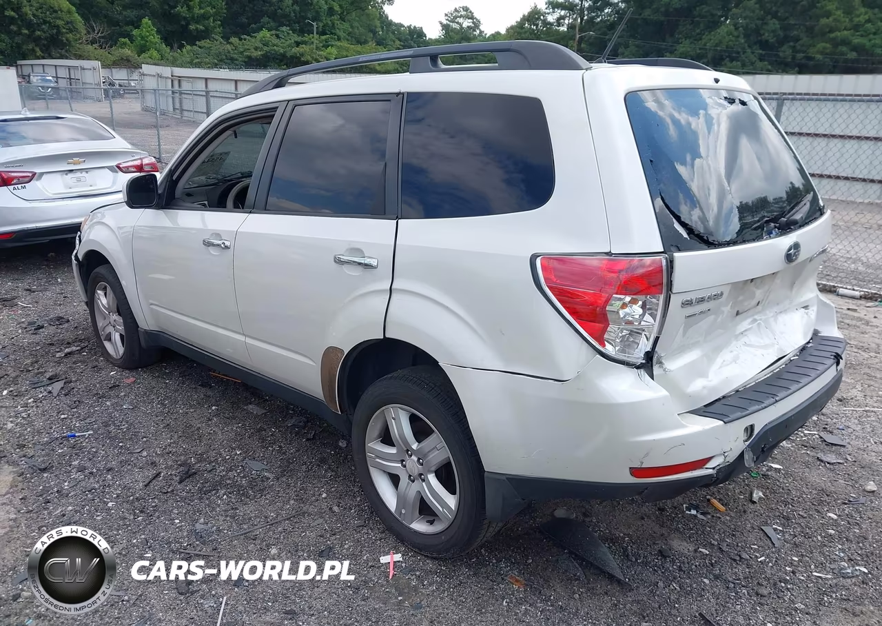 2010 Subaru Forester 2.5X Premium VIN:JF2SH6CCXAG749747 - 3