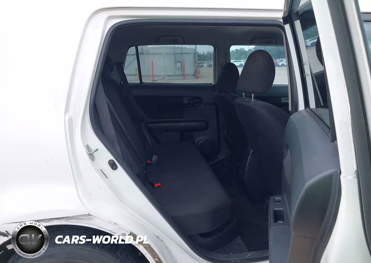 2008 Scion Xb VIN:JTLKE50EX81047629 - 8
