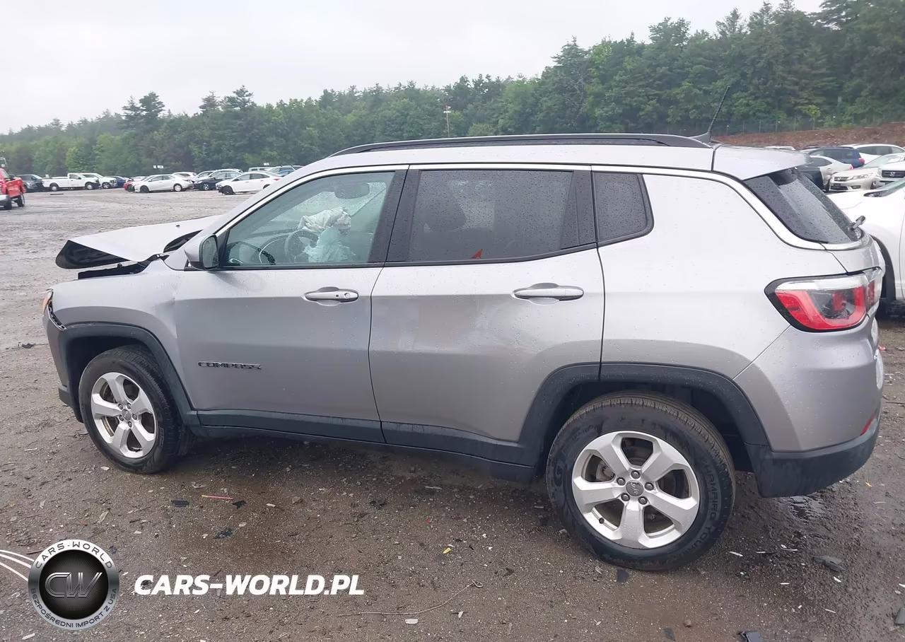 2018 Jeep Compass Latitude 4X4 VIN:3C4NJDBB8JT113420 - 13