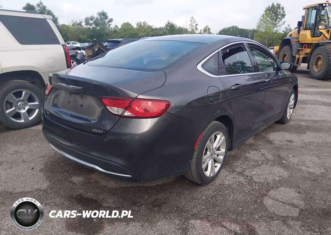 2016 Chrysler 200 Limited VIN:1C3CCCAB5GN176646 - 4