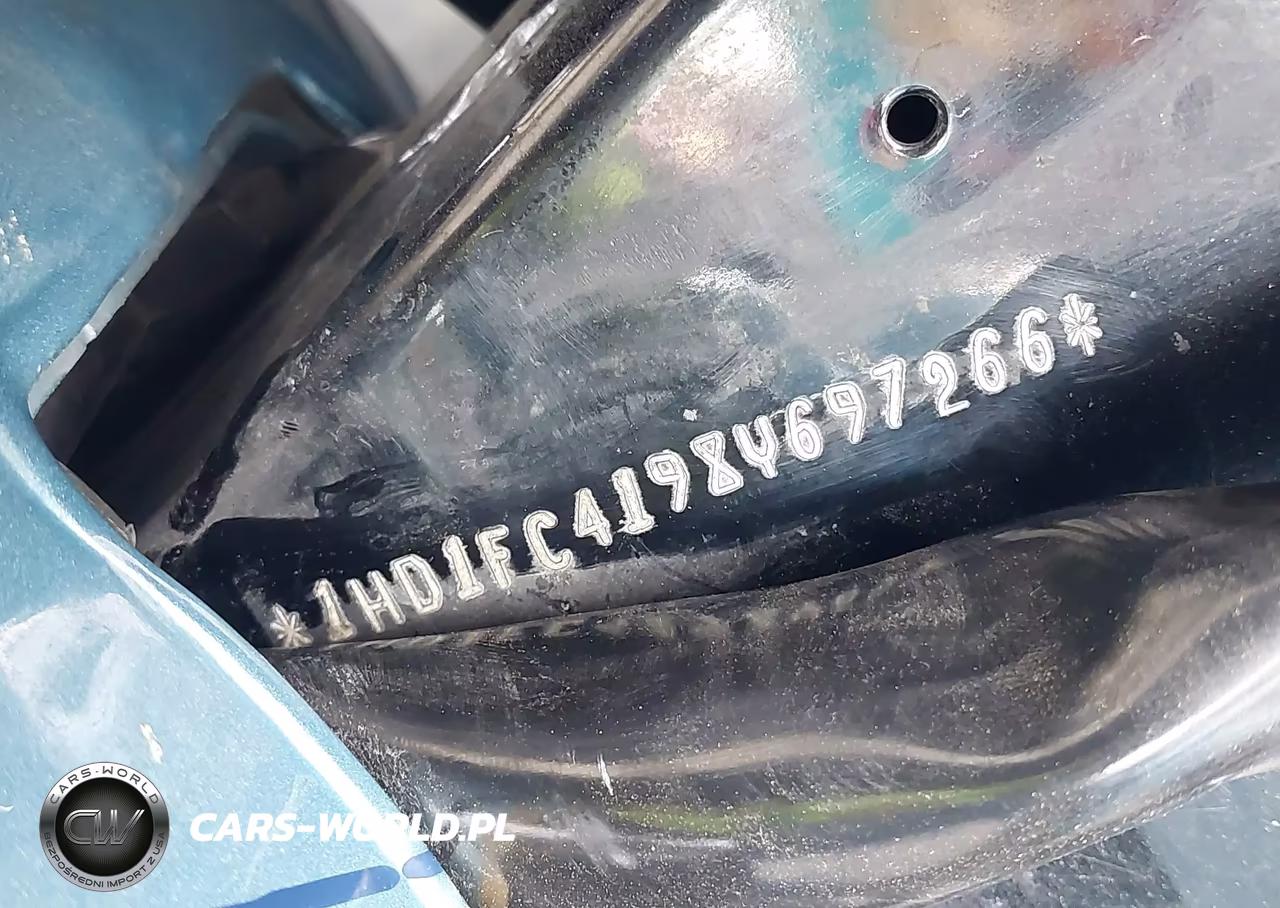 2008 Harley-Davidson Flhtcui VIN:1HD1FC4198Y697266 - 10