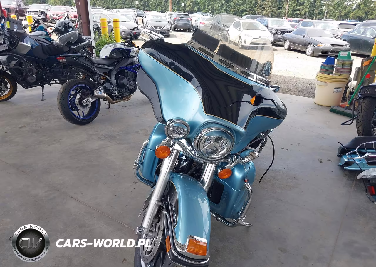2008 Harley-Davidson Flhtcui VIN:1HD1FC4198Y697266 - 5