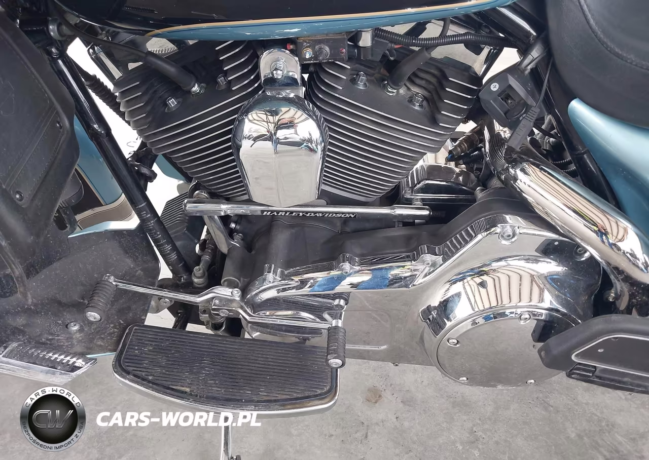2008 Harley-Davidson Flhtcui VIN:1HD1FC4198Y697266 - 9