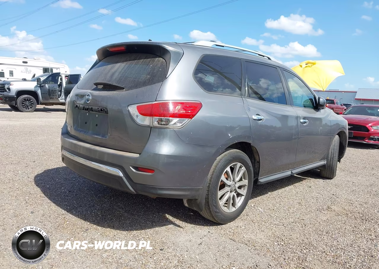 2015 Nissan Pathfinder S VIN:5N1AR2MNXFC660884 - 4