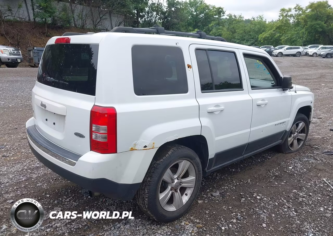 2015 Jeep Patriot High Altitude Edition VIN:1C4NJRFB2FD370450 - 4