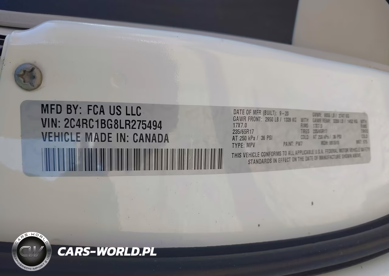 2020 Chrysler Pacifica Touring L VIN:2C4RC1BG8LR275494 - 9
