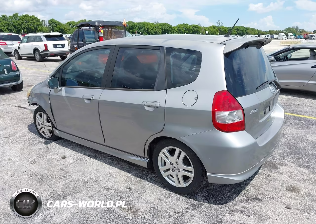 2007 Honda Fit Sport VIN:JHMGD38657S052864 - 3