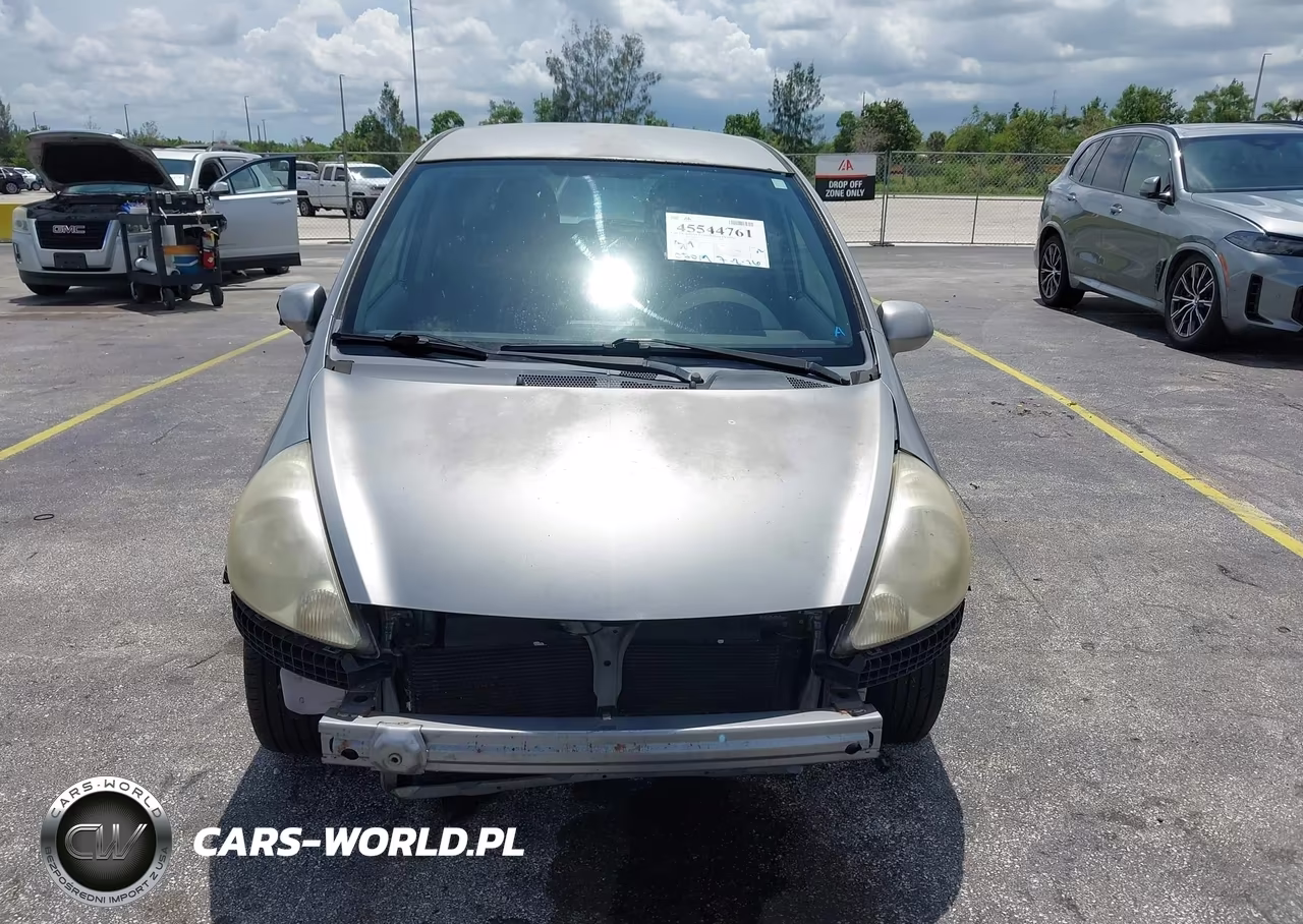 2007 Honda Fit Sport VIN:JHMGD38657S052864 - 6