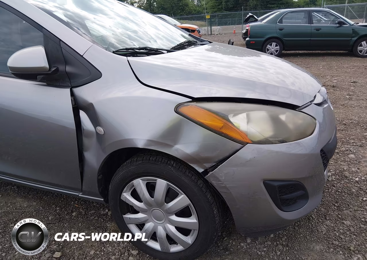 2011 Mazda Mazda2 Sport VIN:JM1DE1HY6B0107740 - 19