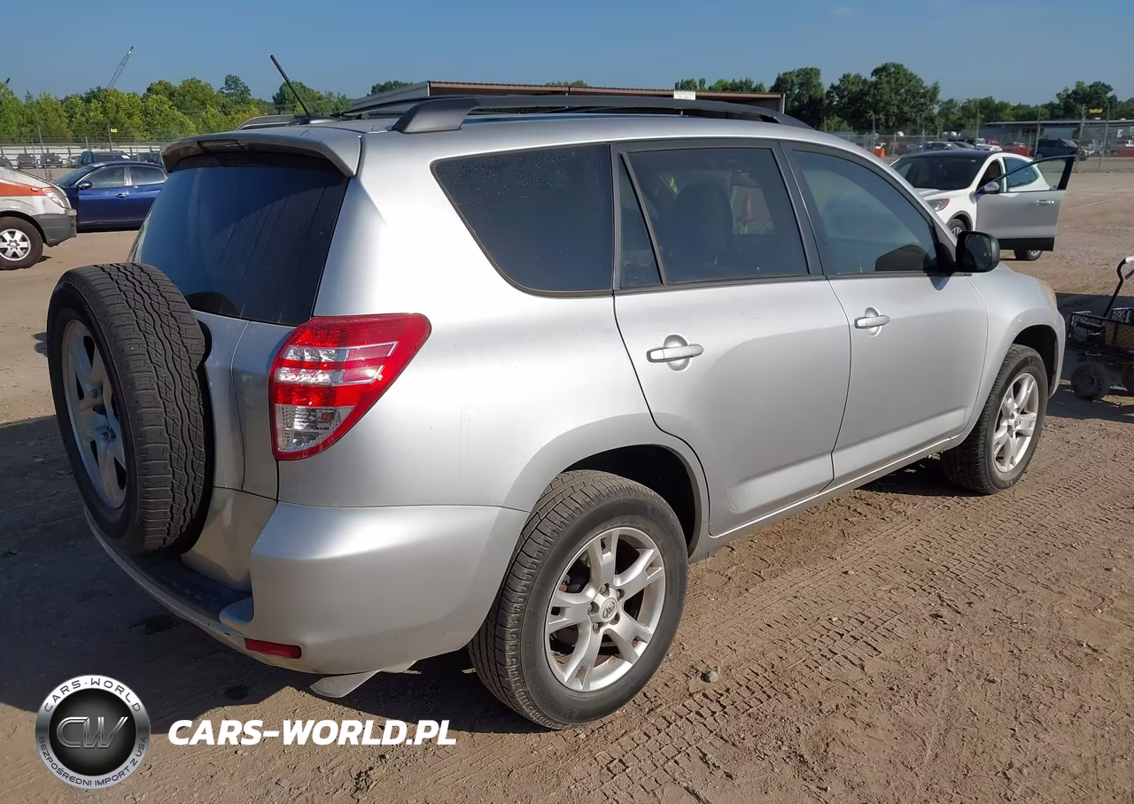 2011 Toyota Rav4 VIN:2T3ZF4DV3BW100658 - 4