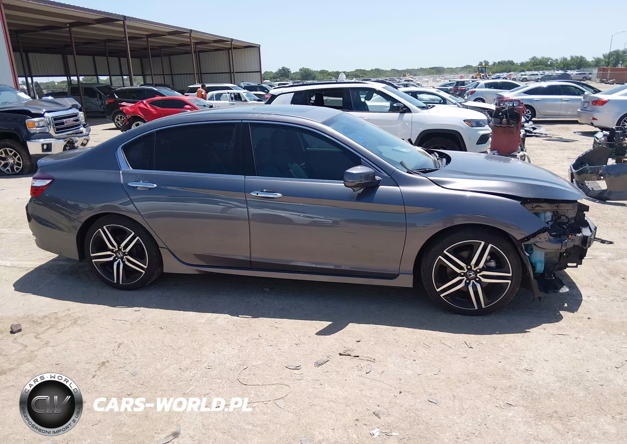 2017 Honda Accord Touring V6 VIN:1HGCR3F90HA039365 - 13