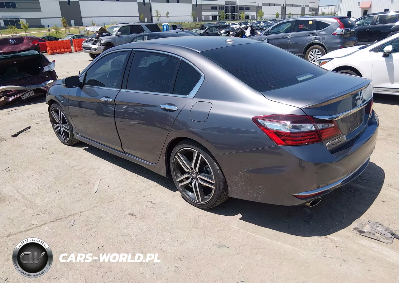 2017 Honda Accord Touring V6 VIN:1HGCR3F90HA039365 - 3