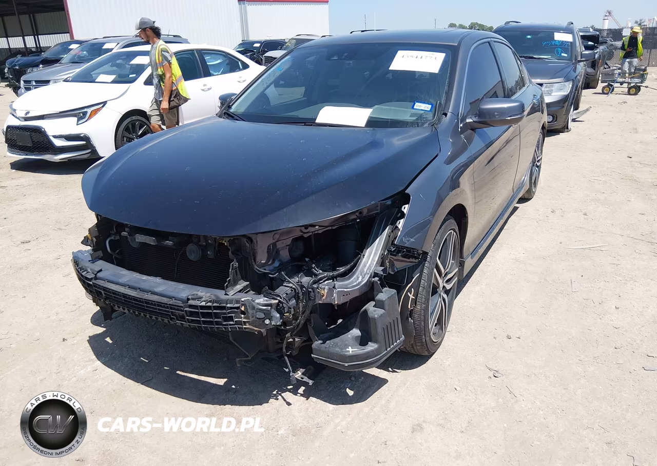 2017 Honda Accord Touring V6 VIN:1HGCR3F90HA039365 - 6