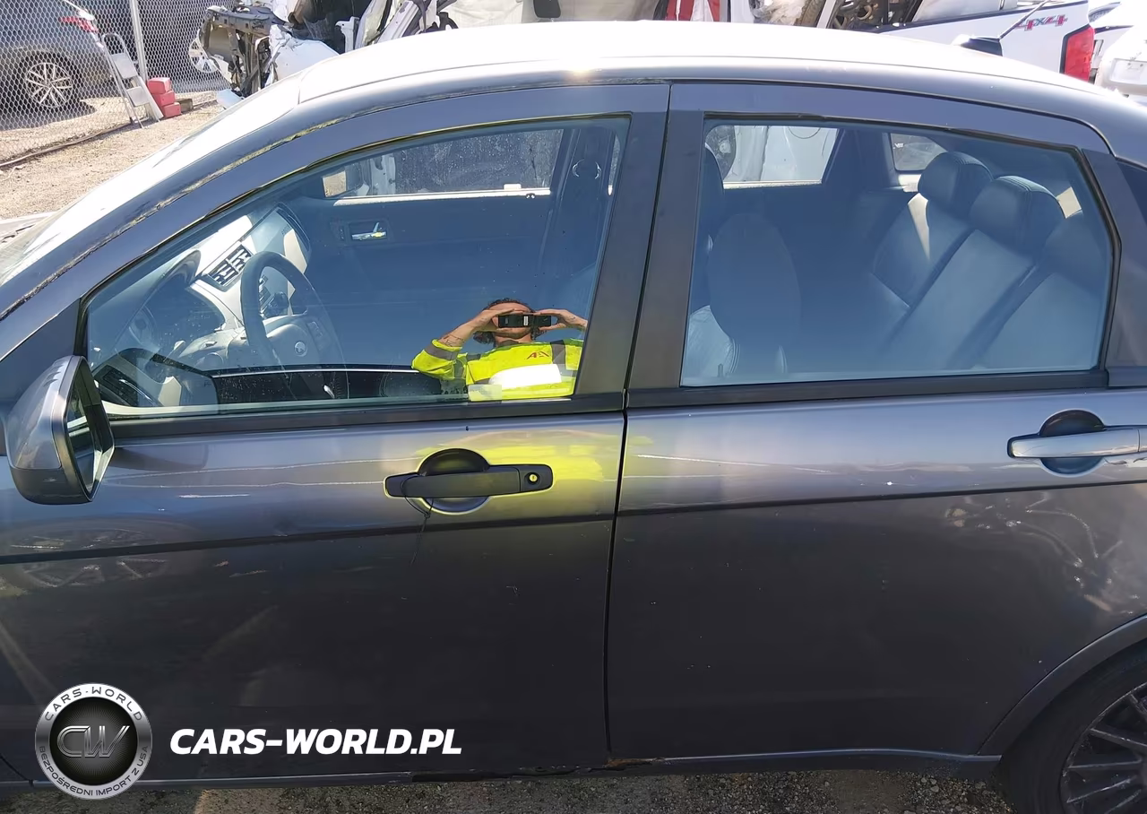 2010 Ford Focus Ses VIN:1FAHP3GN8AW272687 - 14