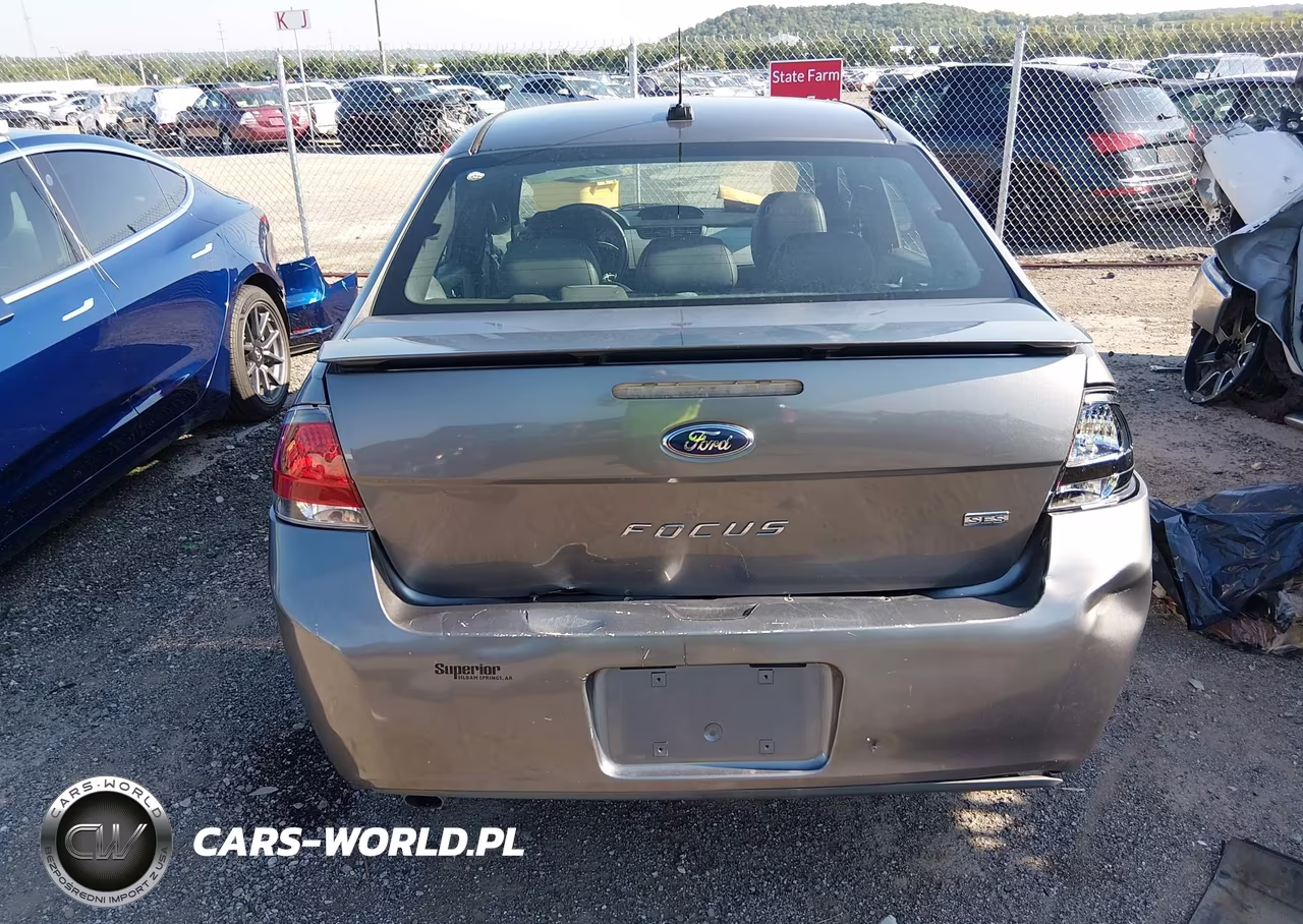 2010 Ford Focus Ses VIN:1FAHP3GN8AW272687 - 16