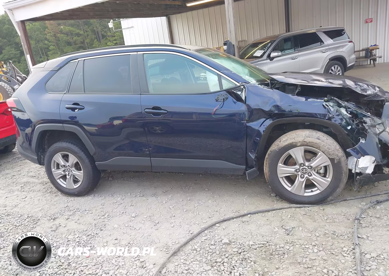 2025 Toyota Rav4 Xle VIN:2T3P1RFVXSW522426 - 13