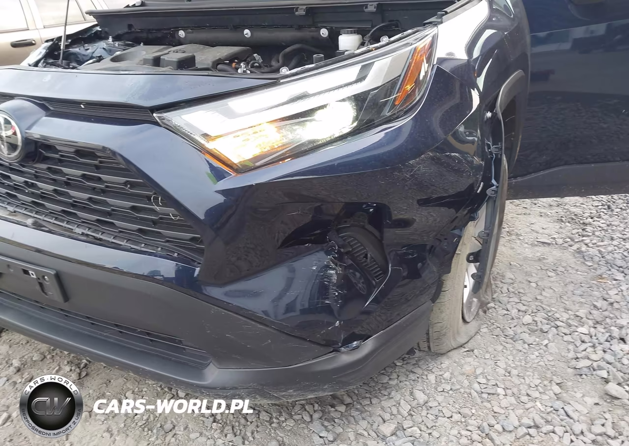 2025 Toyota Rav4 Xle VIN:2T3P1RFVXSW522426 - 18