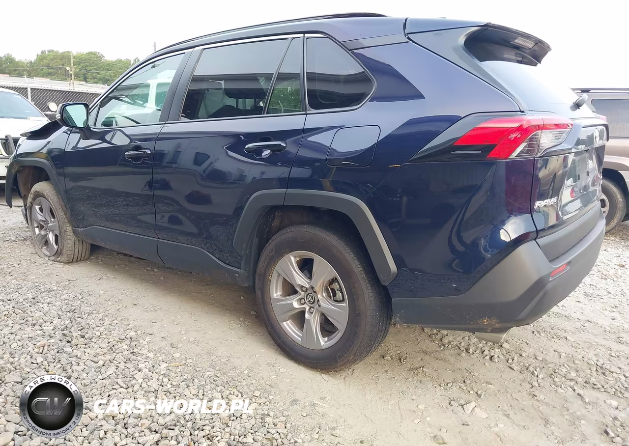 2025 Toyota Rav4 Xle VIN:2T3P1RFVXSW522426 - 3