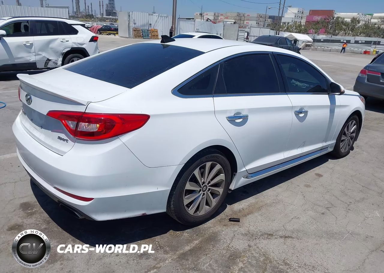 2017 Hyundai Sonata Sport VIN:5NPE34AF0HH575527 - 4