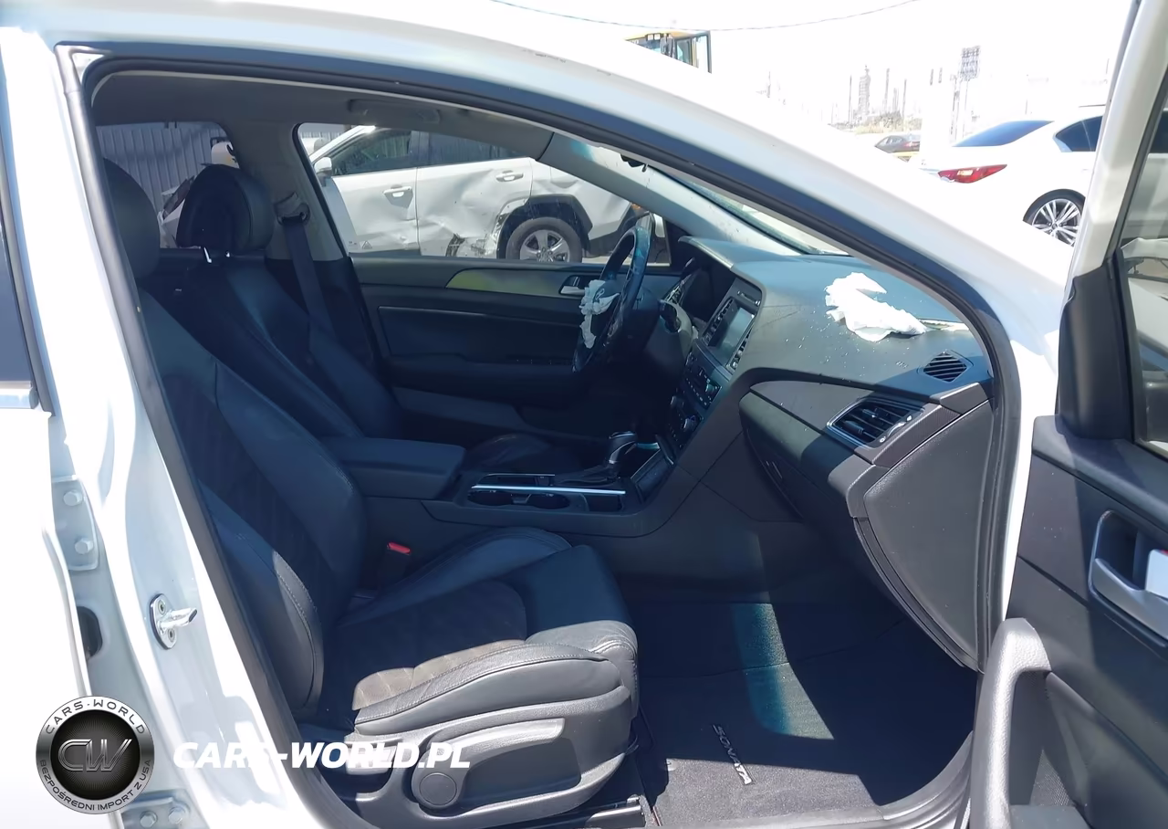 2017 Hyundai Sonata Sport VIN:5NPE34AF0HH575527 - 5