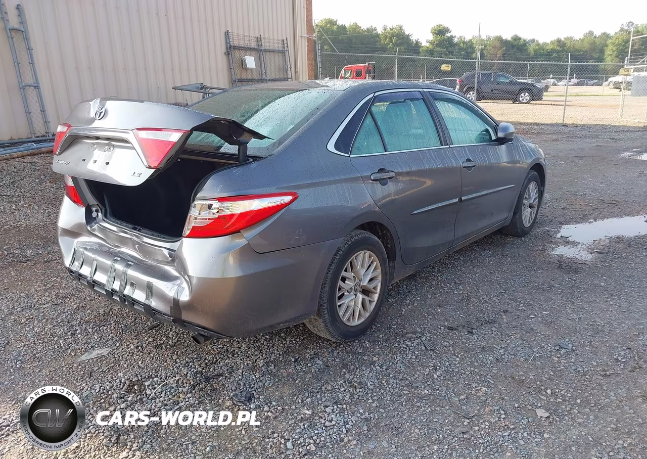 2016 Toyota Camry Le VIN:4T4BF1FK6GR561152 - 4