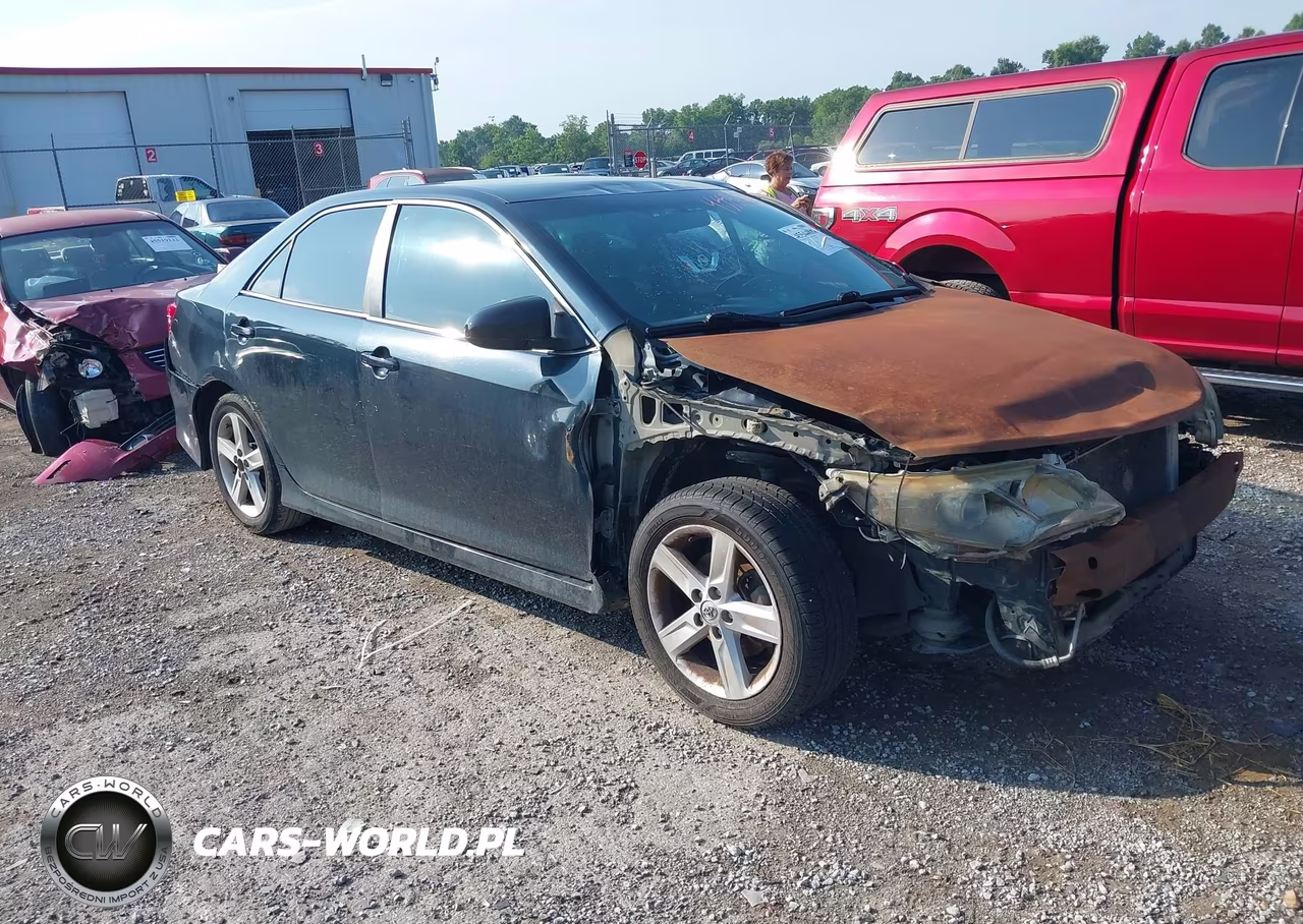 2013 Toyota Camry Se – zdjęcie 1 z 16