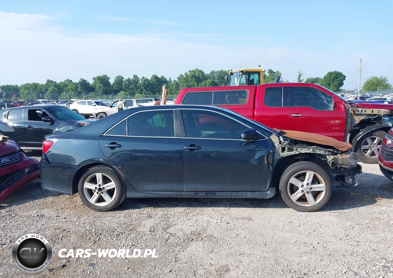 2013 Toyota Camry Se VIN:4T1BF1FK9DU240762 - 13