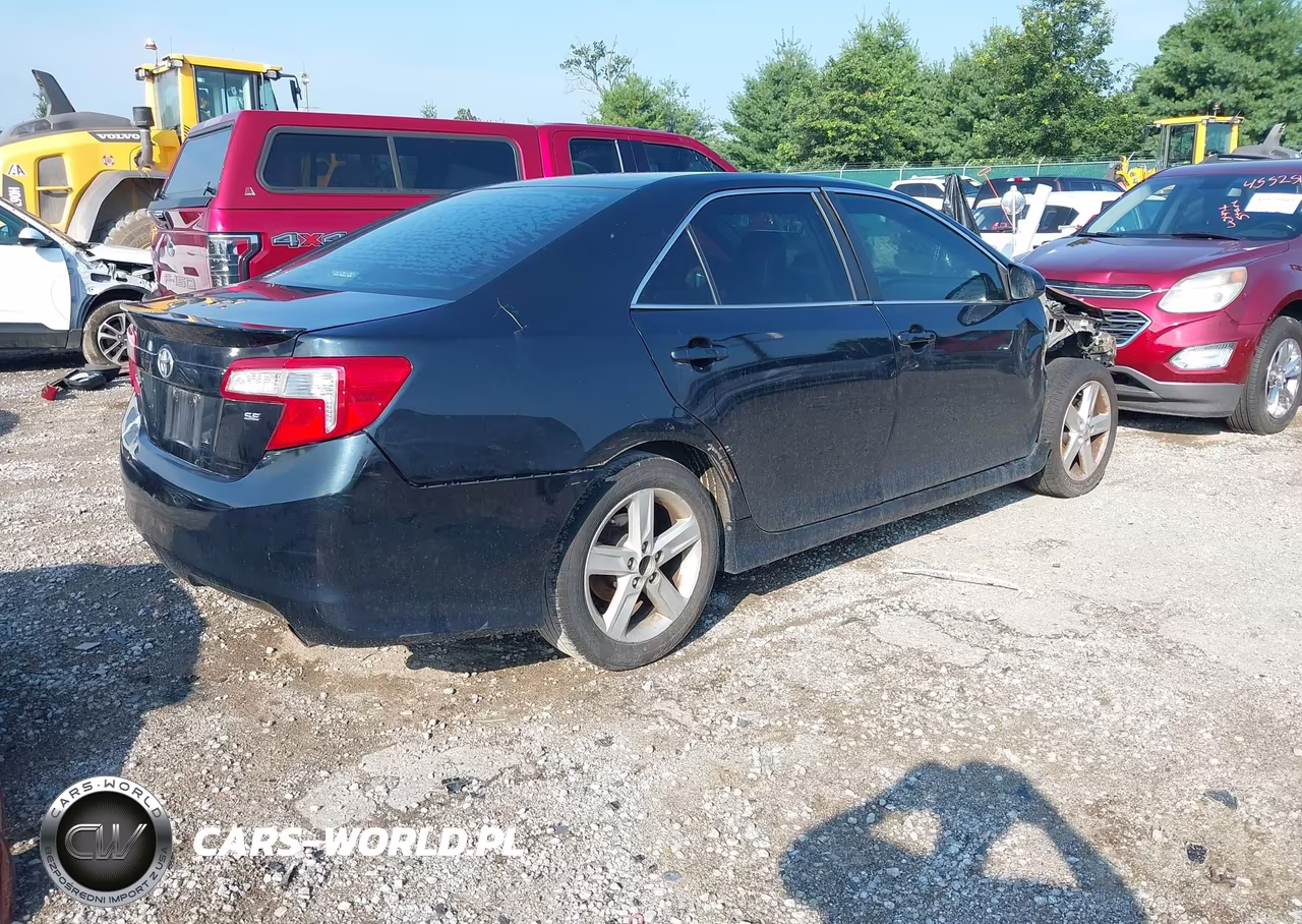 2013 Toyota Camry Se VIN:4T1BF1FK9DU240762 - 4
