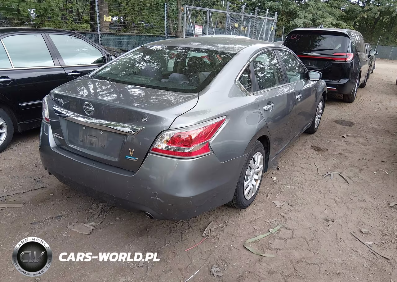 2014 Nissan Altima 2.5 S VIN:1N4AL3AP7EC107390 - 4