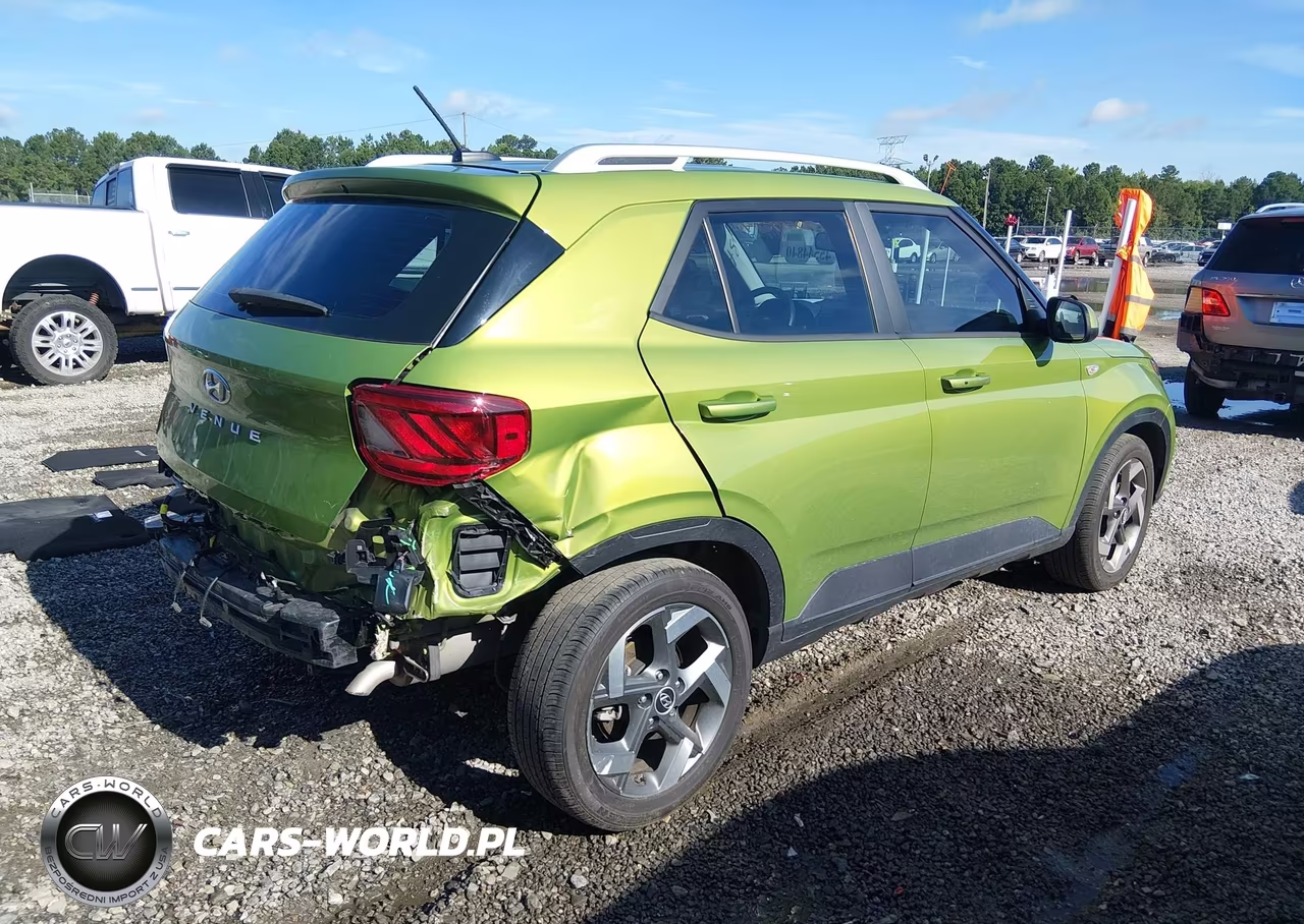 2024 Hyundai Venue Sel VIN:KMHRC8A38RU315782 - 4