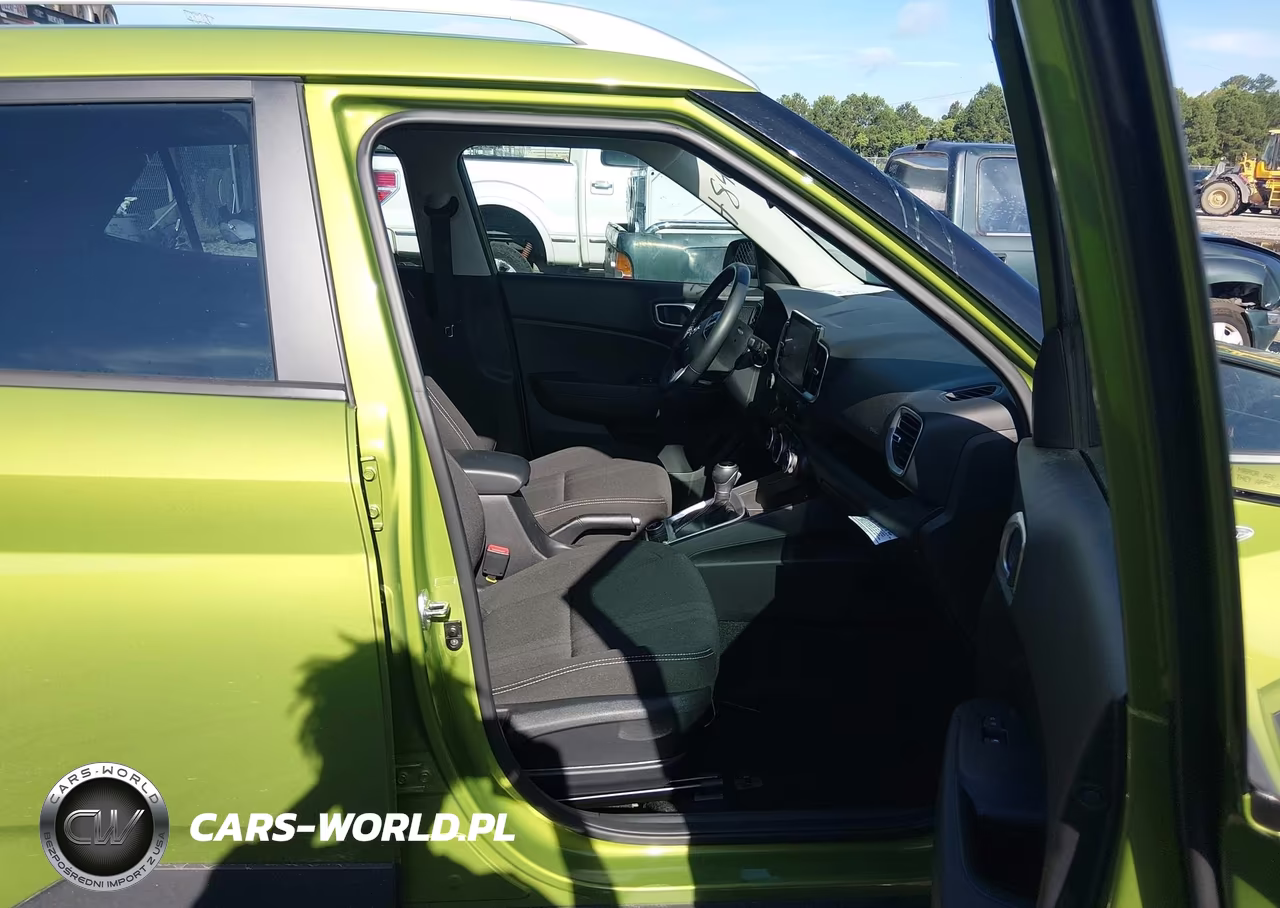 2024 Hyundai Venue Sel VIN:KMHRC8A38RU315782 - 5