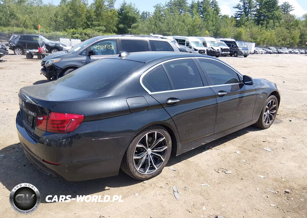 2013 BMW 528I xDrive VIN:WBAXH5C57DDW16589 - 4