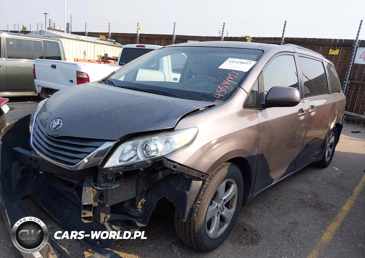 2014 Toyota Sienna Le V6 8 Passenger VIN:5TDKK3DC2ES459883 - 2