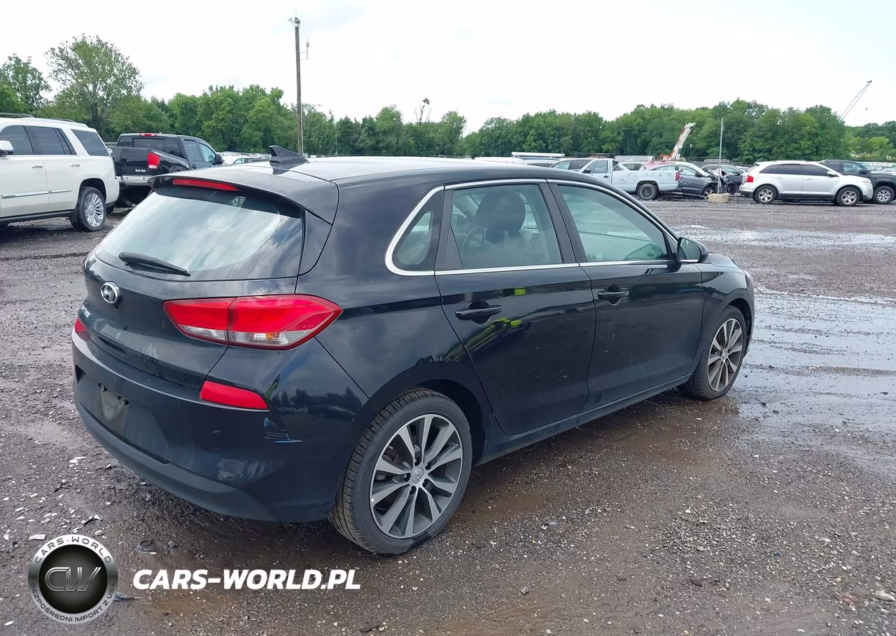 2018 Hyundai Elantra Gt VIN:KMHH35LE9JU025757 - 4