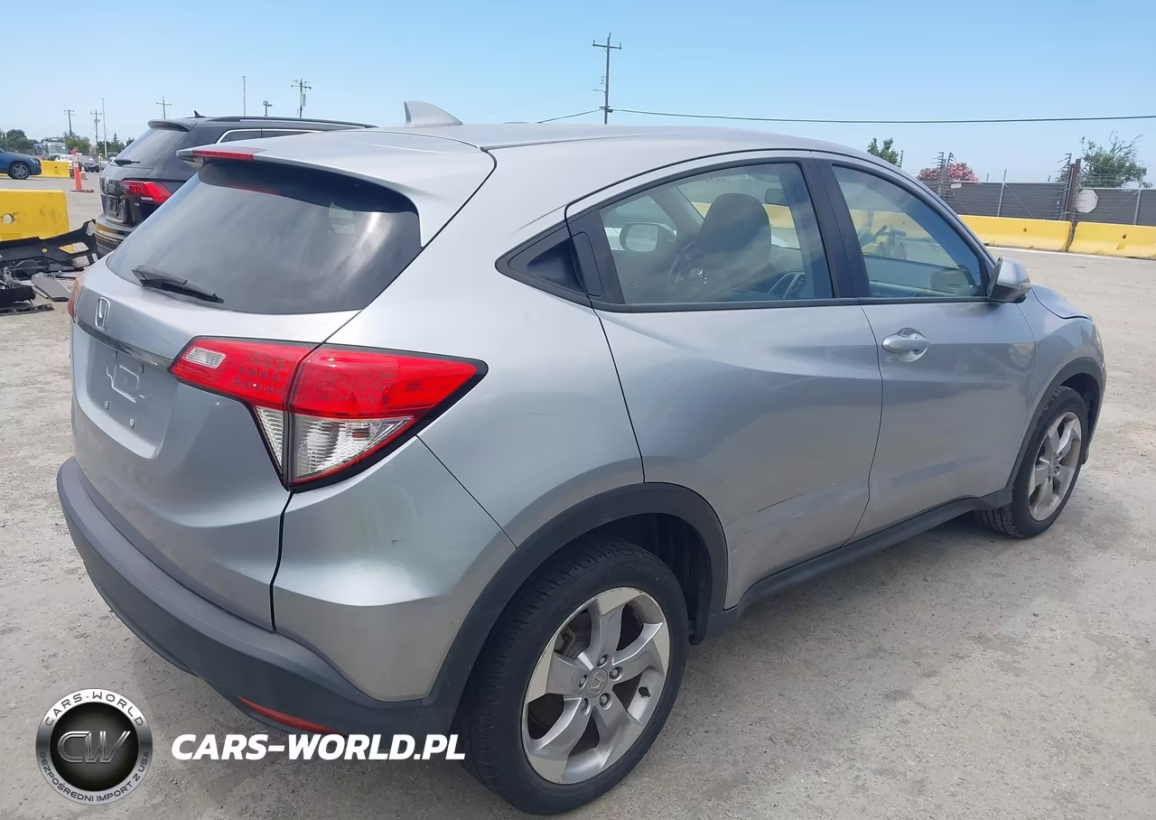 2019 Honda Hr-V Lx VIN:3CZRU5H32KG703843 - 4