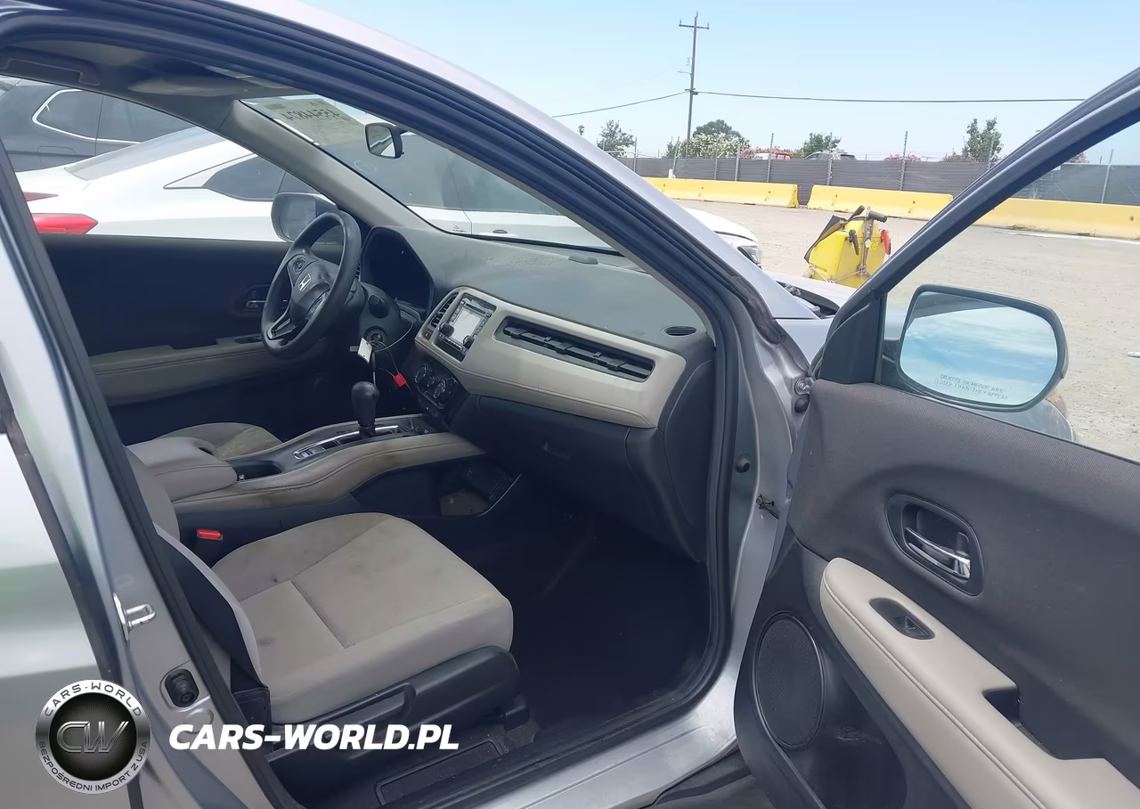 2019 Honda Hr-V Lx VIN:3CZRU5H32KG703843 - 5